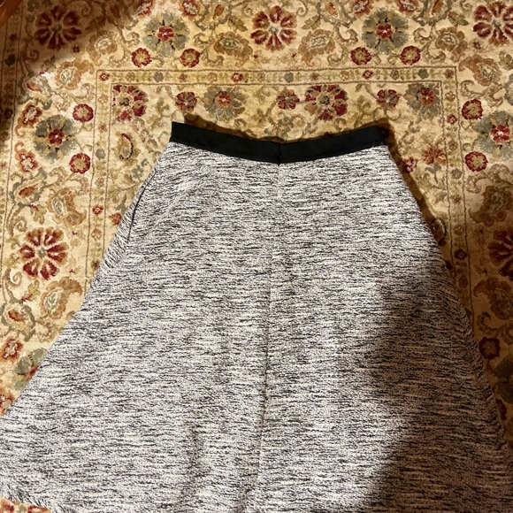 J McLaughlin skirt - Picture 7 of 12